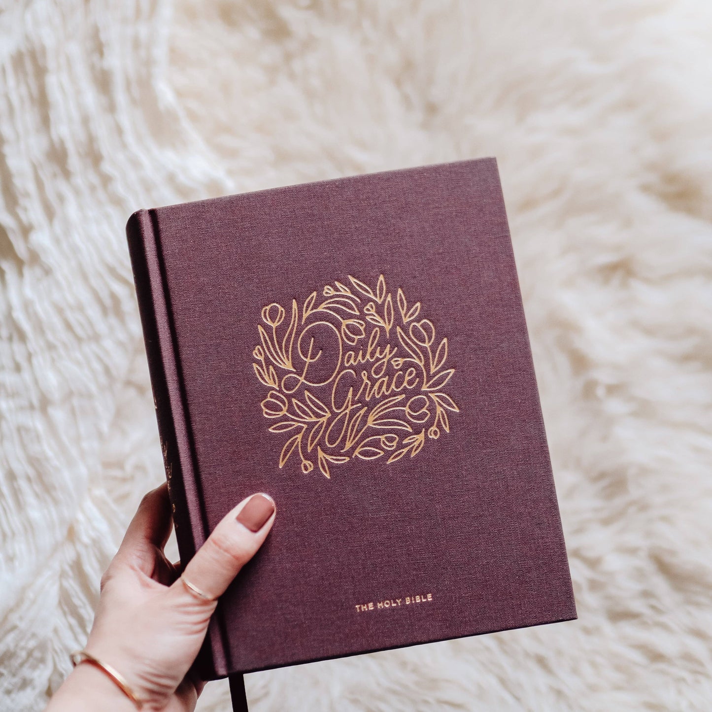 ESV Single Column Journaling Bible - Daily Grace Co.®