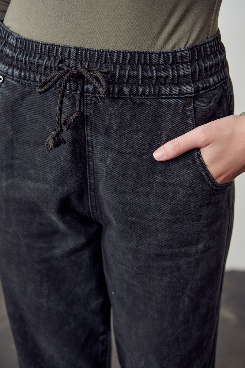 Black High Rise Jogger
