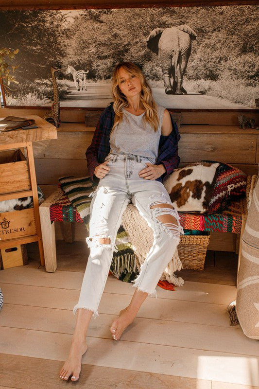 Distressed Rigid Mom Jeans
