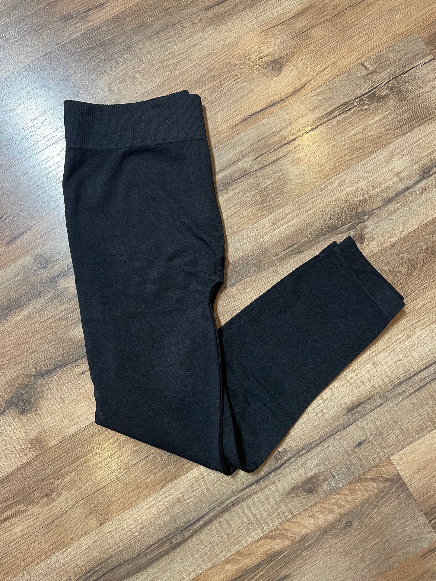 Capri Length Leggings Black