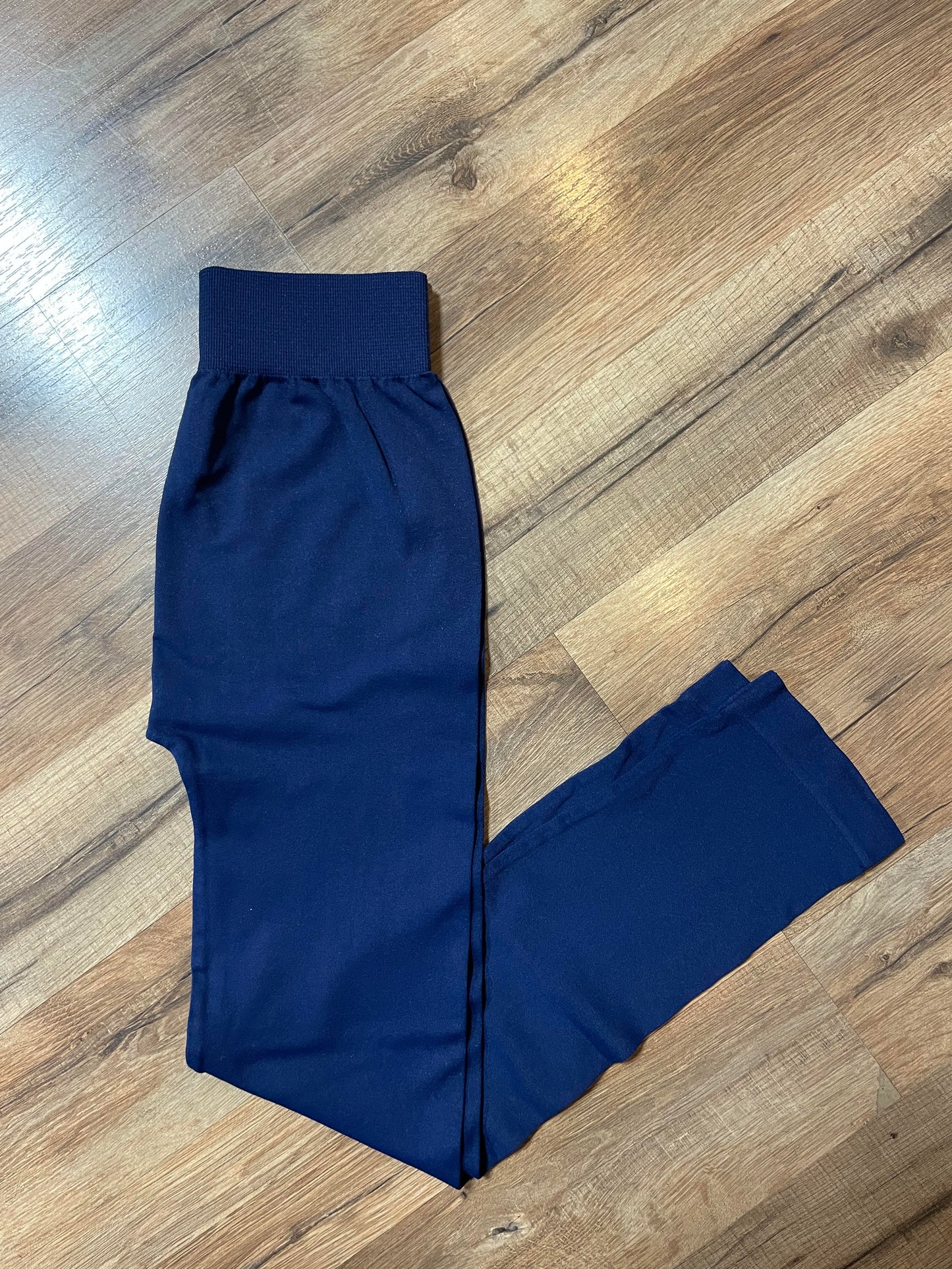 Capri Length Leggings Navy