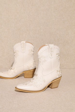 Caroline - Embroidery Block Heel Western Booties