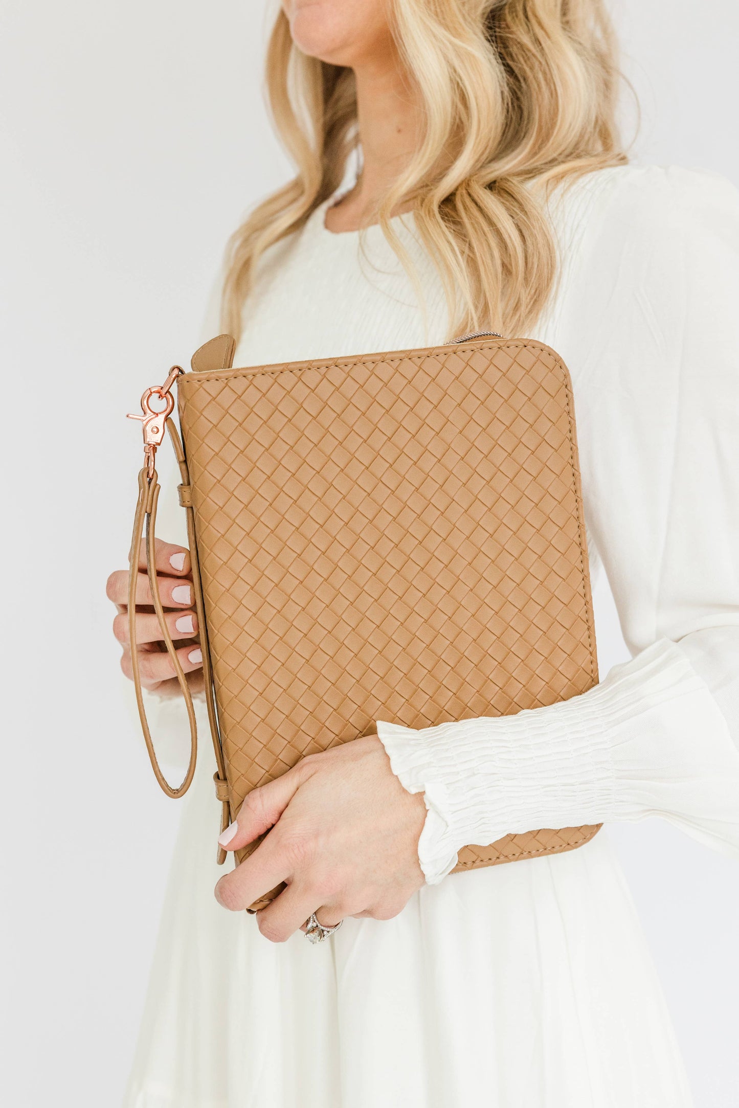 Crossbody  Weave Bible Case: CARAMEL