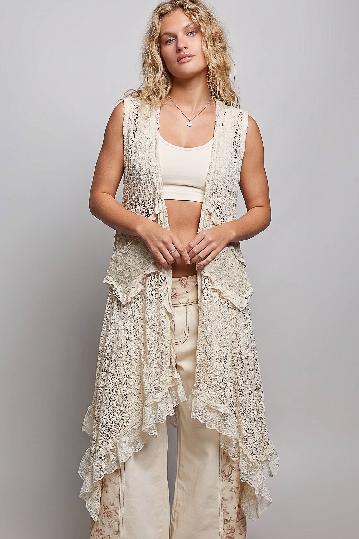 Ruffle Crochet Vest Cardigan: CREAM