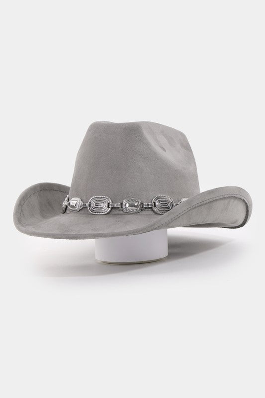 Round disc cowboy hat